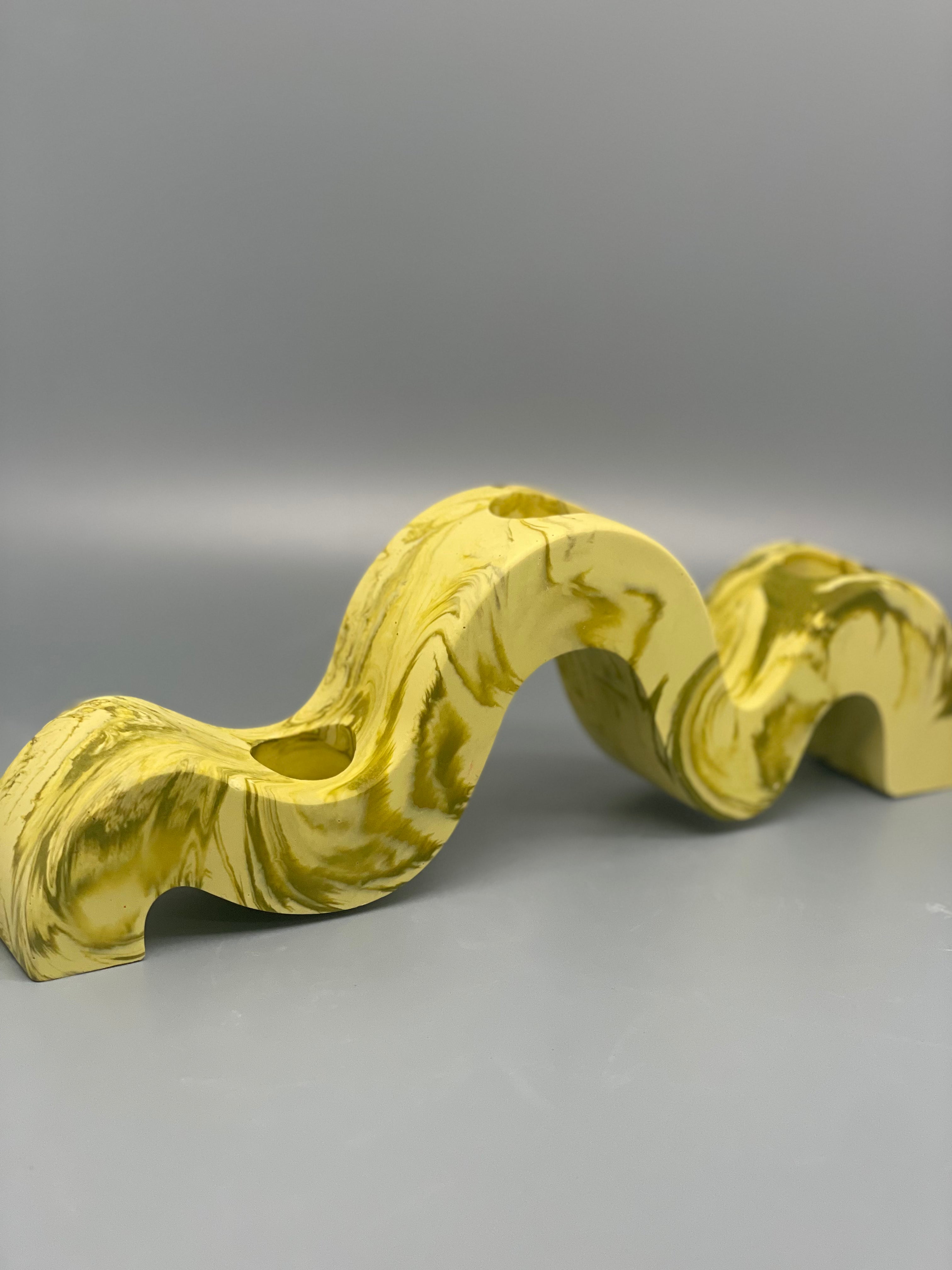 Kerzenhalterung in marmoroptik aus Keramik 